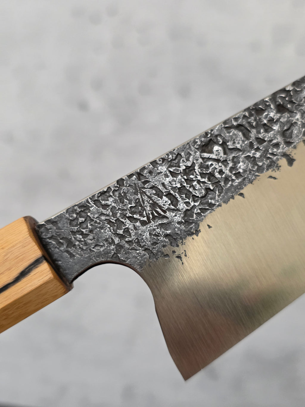 165mm "Hayelasdi" Bunka, stainless 14c28n, black and white sandlewood handle