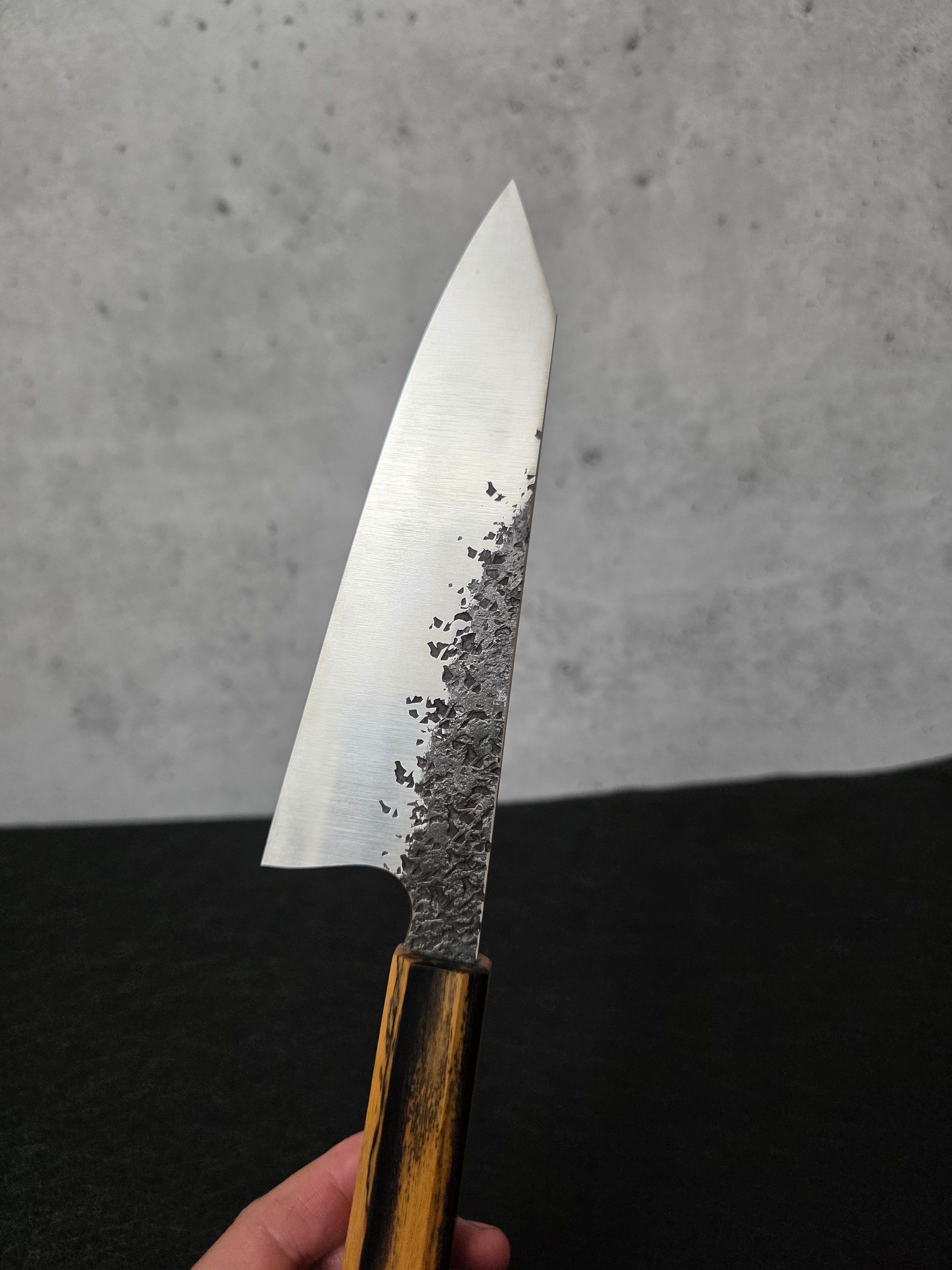 165mm "Hayelasdi" Bunka, stainless 14c28n, black and white sandlewood handle